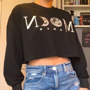 S SHEIN cropped long sleeved shirt
